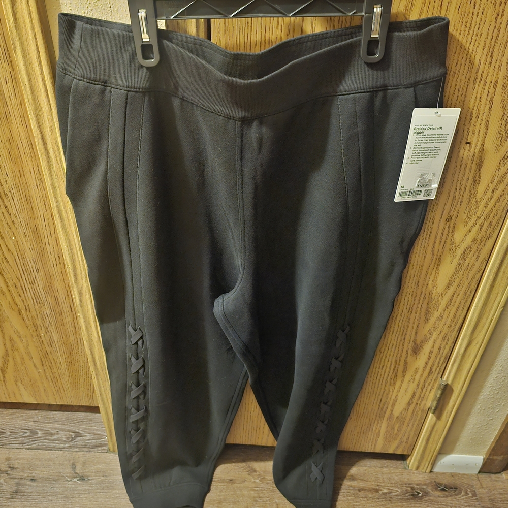 Lululemon Athletica Black Cotton-Blend Joggers